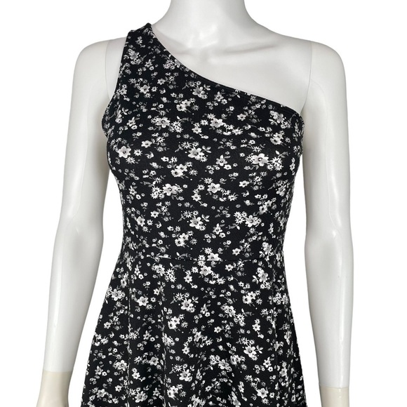 SO Asymmetric One Strap Floral Mini Dress - Picture 2 of 8